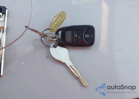 2010 Hyundai Elantra Blue z USA, uszkodzony, nr VIN KMHDU4AD6AU883574